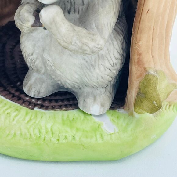 Vintage Franklin Porcelain Squirrel in Tree Stump Woodland Surprises Series 1984 - Picture 6 of 9